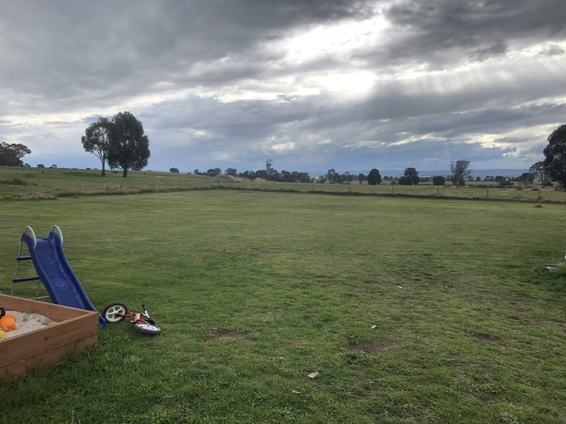 9 Hawkins Crescent, Lindenow South VIC 3875