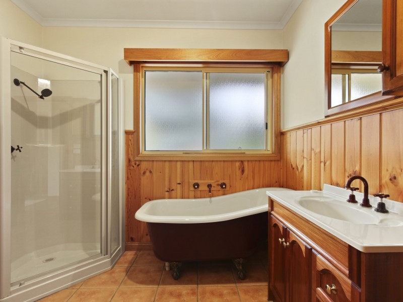 40 Connleys Road, Omeo VIC 3898