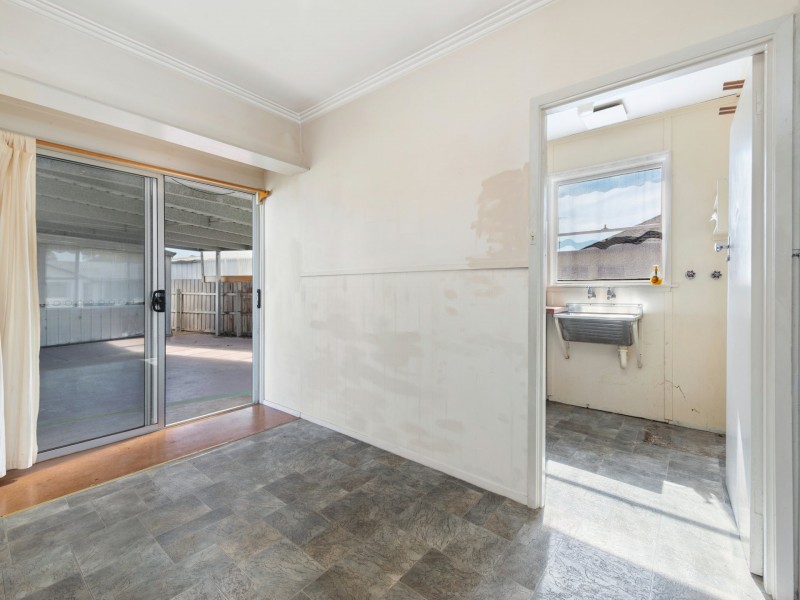 6 Davies Street, Bairnsdale VIC 3875