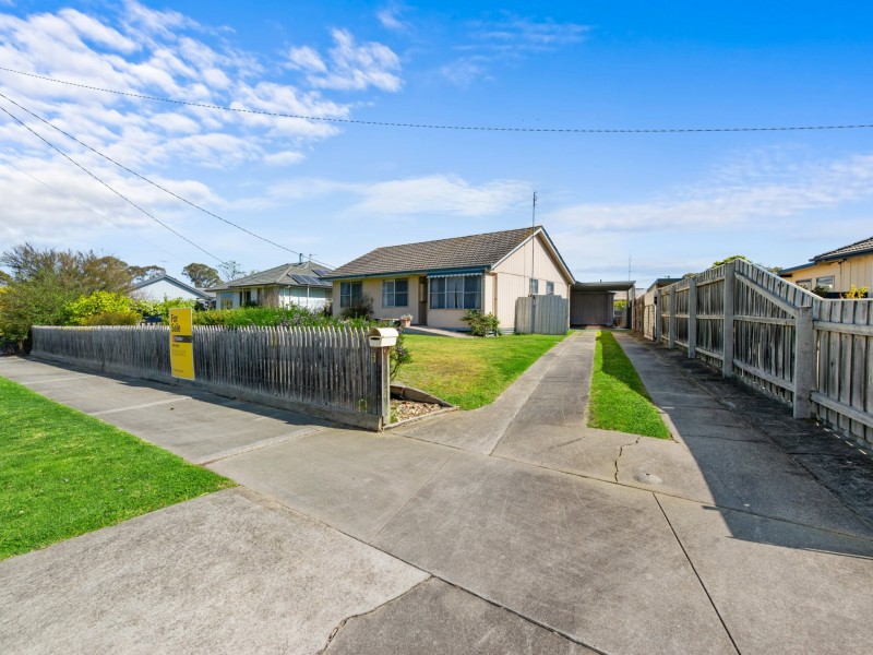 6 Davies Street, Bairnsdale VIC 3875
