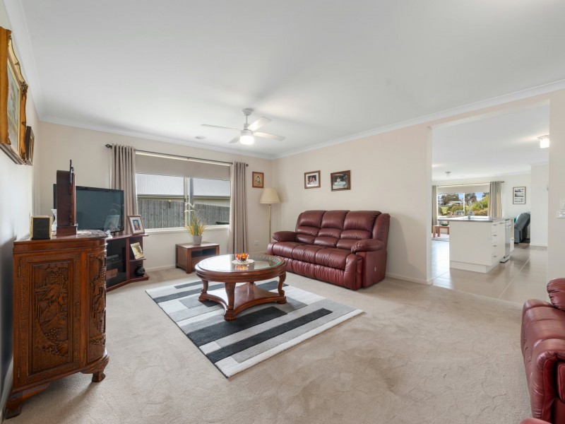 14 Cranes Terrace, Eastwood VIC 3875