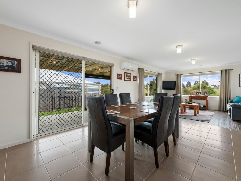 14 Cranes Terrace, Eastwood VIC 3875