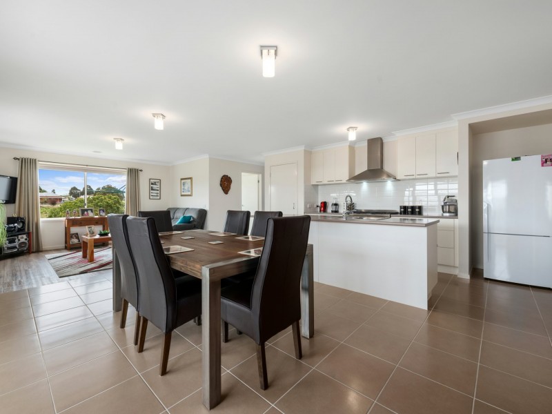 14 Cranes Terrace, Eastwood VIC 3875