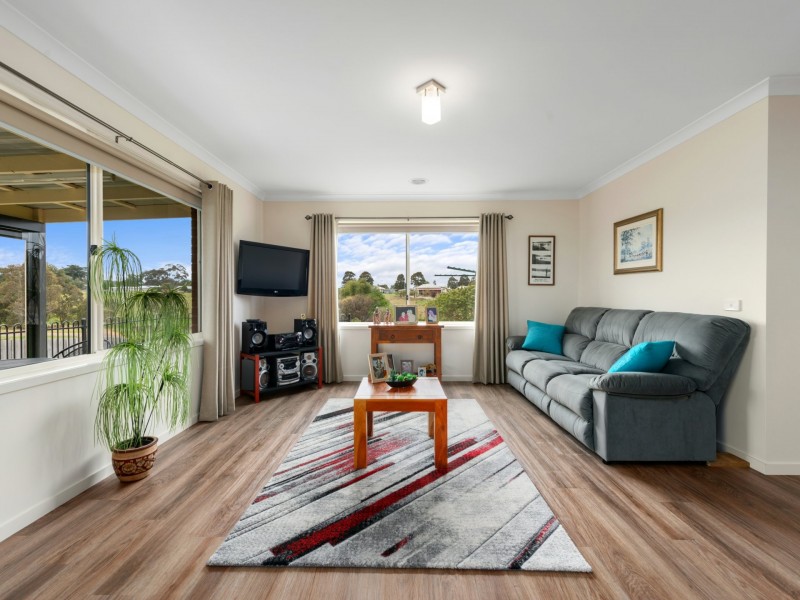 14 Cranes Terrace, Eastwood VIC 3875