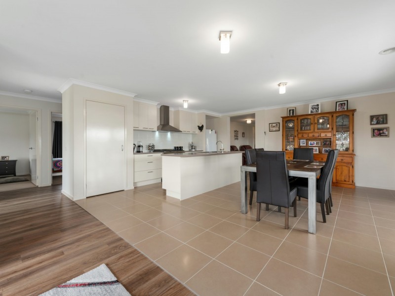 14 Cranes Terrace, Eastwood VIC 3875