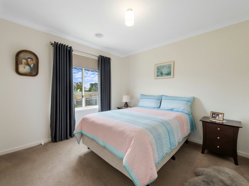14 Cranes Terrace, Eastwood VIC 3875