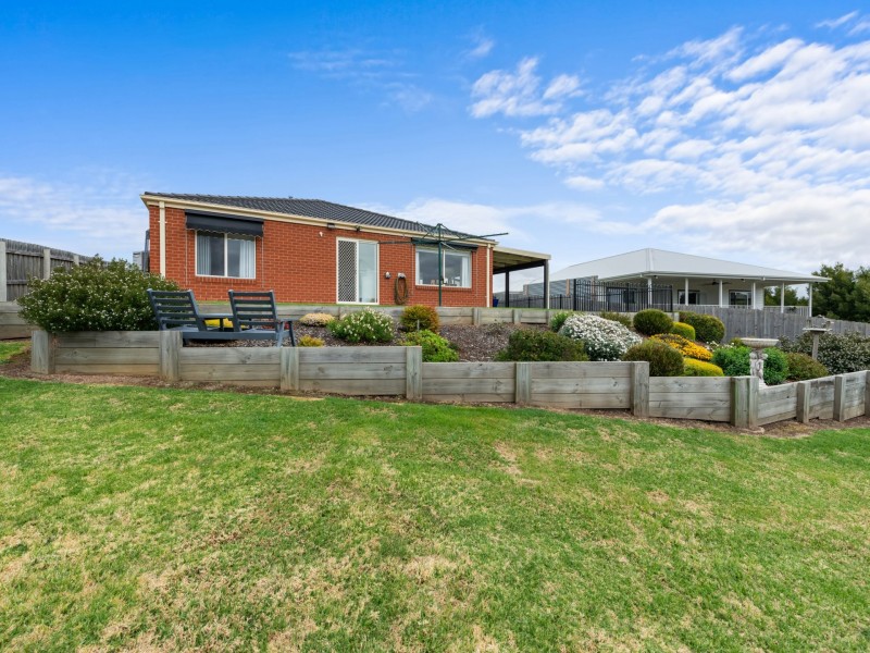 14 Cranes Terrace, Eastwood VIC 3875