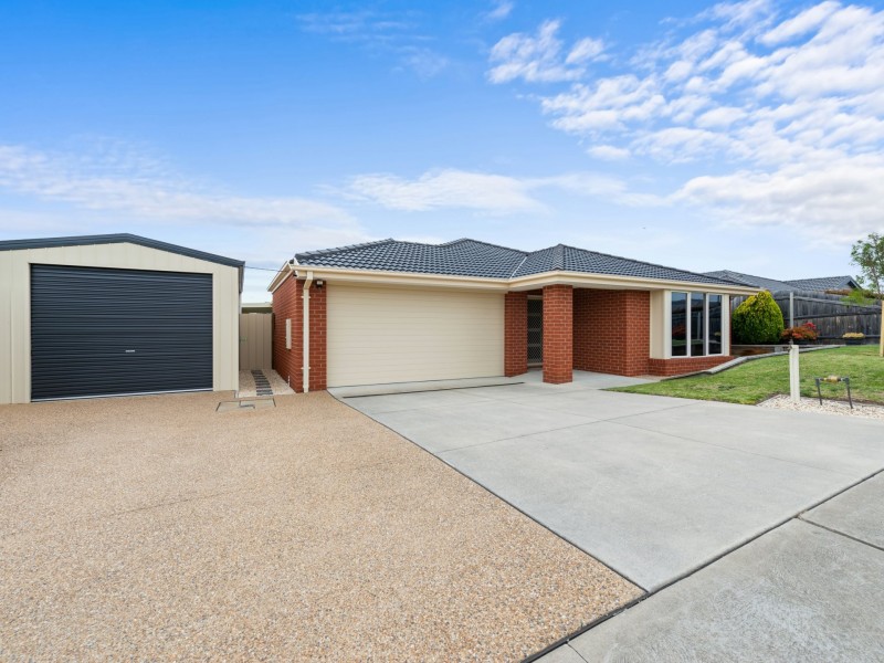 14 Cranes Terrace, Eastwood VIC 3875