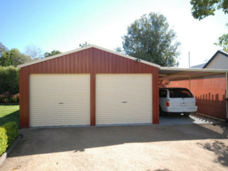 18 Bull Street, Bairnsdale VIC 3875