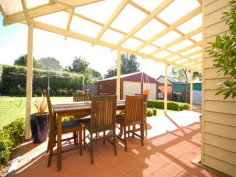 18 Bull Street, Bairnsdale VIC 3875