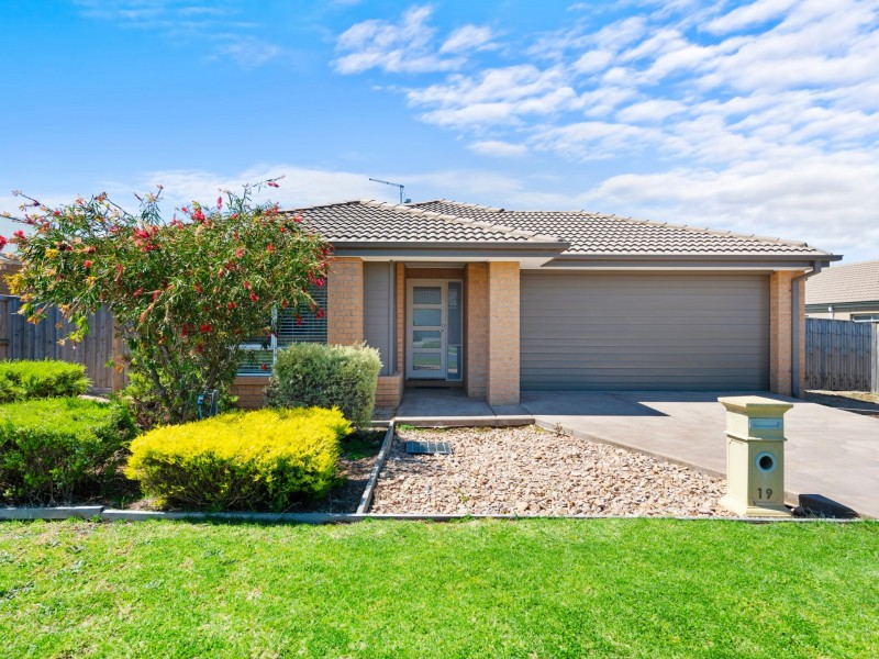 19 Eastcoast Court, Bairnsdale VIC 3875