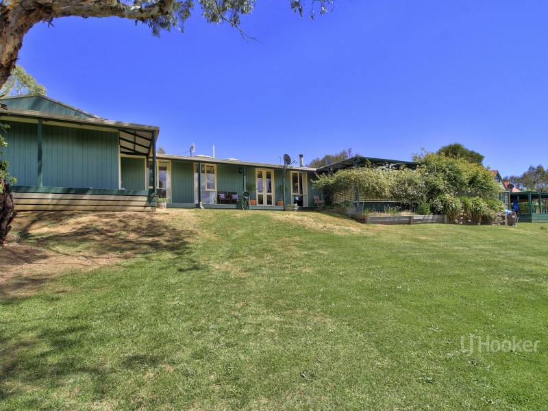 17 McCoy Street, Omeo VIC 3898