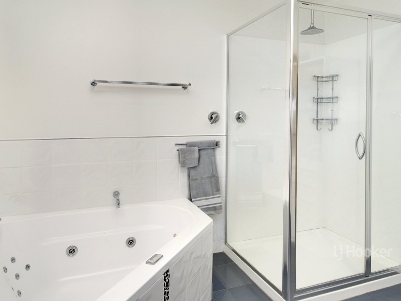 91-93 Great Alpine Road, Bruthen VIC 3885