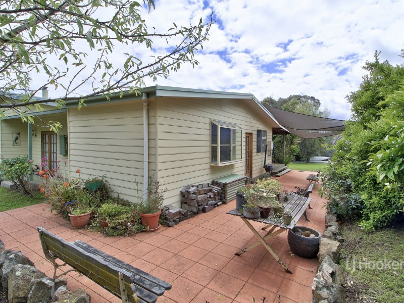 91-93 Great Alpine Road, Bruthen VIC 3885
