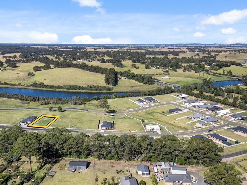 24 Southon Terrace, Nicholson VIC 3882