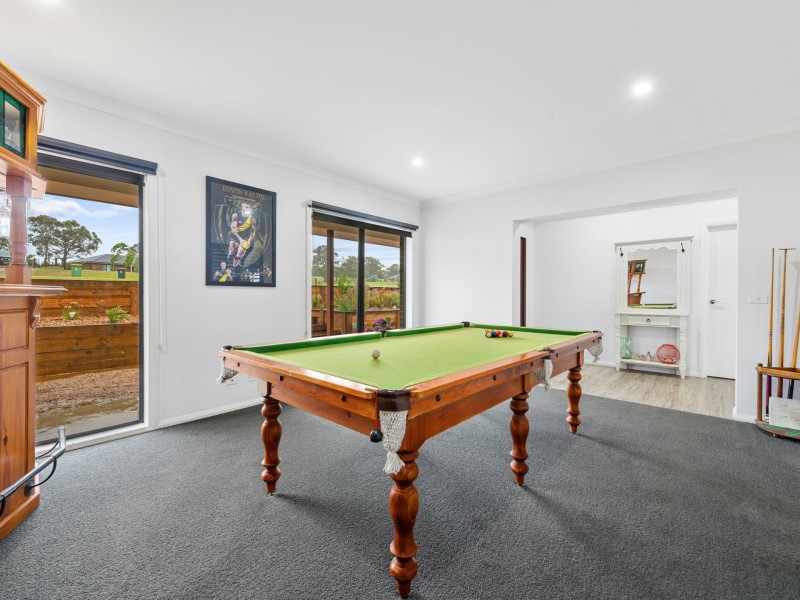 27 Salvatore Drive, Wy Yung VIC 3875