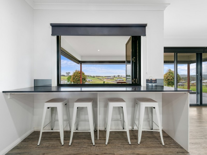 27 Salvatore Drive, Wy Yung VIC 3875