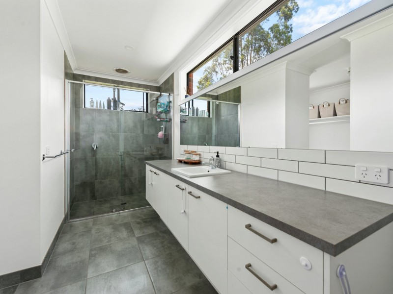 475 Boggy Creek Road, Flaggy Creek VIC 3875