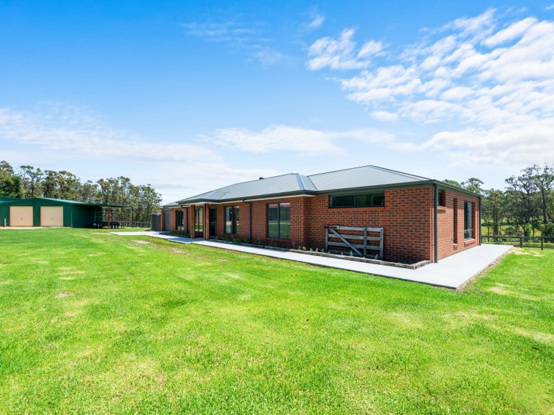 475 Boggy Creek Road, Flaggy Creek VIC 3875