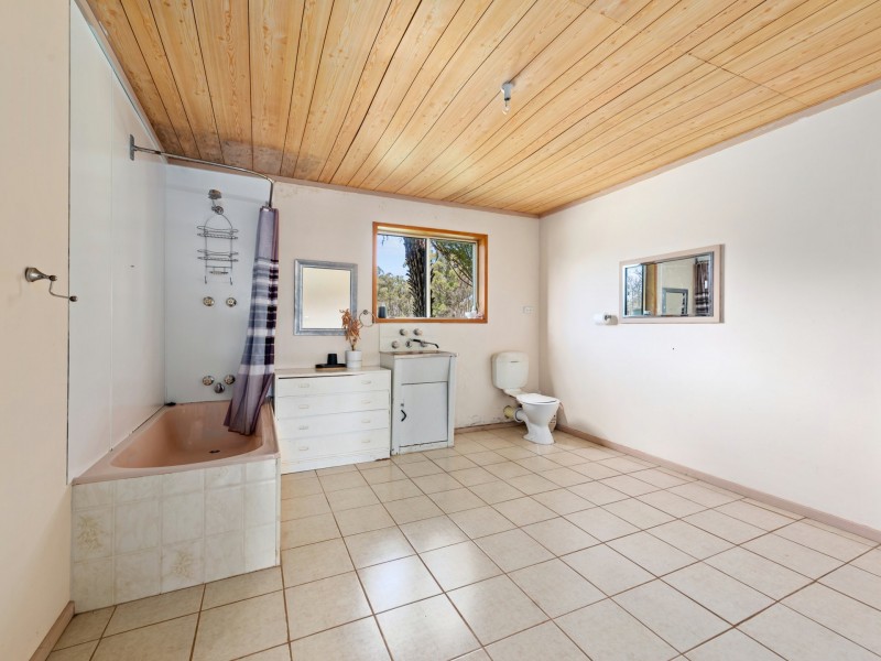 475 Boggy Creek Road, Flaggy Creek VIC 3875