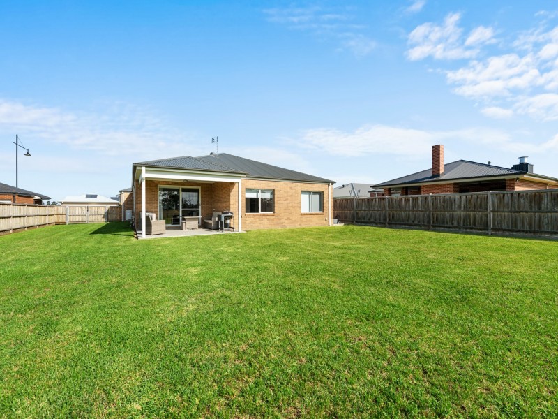 23 Whistler Drive, Bairnsdale VIC 3875