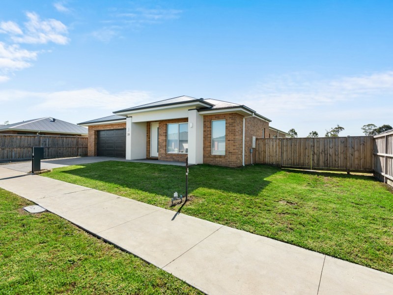 23 Whistler Drive, Bairnsdale VIC 3875