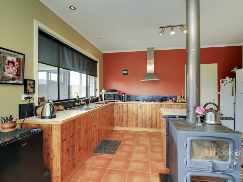 312 Omeo Valley Road, Omeo VIC 3898