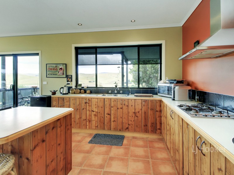 312 Omeo Valley Road, Omeo VIC 3898
