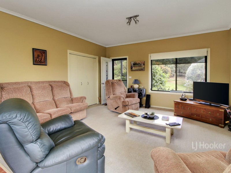 312 Omeo Valley Road, Omeo VIC 3898