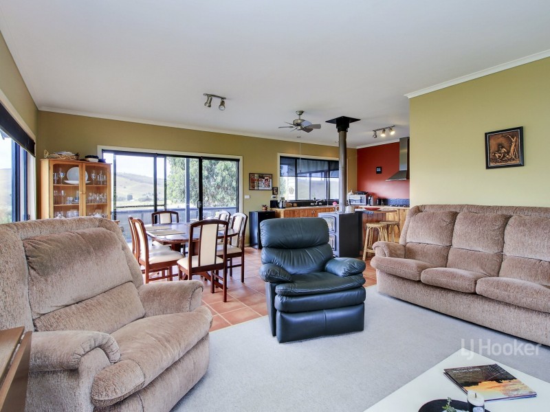 312 Omeo Valley Road, Omeo VIC 3898