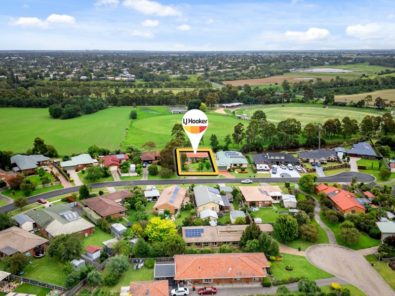 23 Morekana Crescent, Eastwood VIC 3875