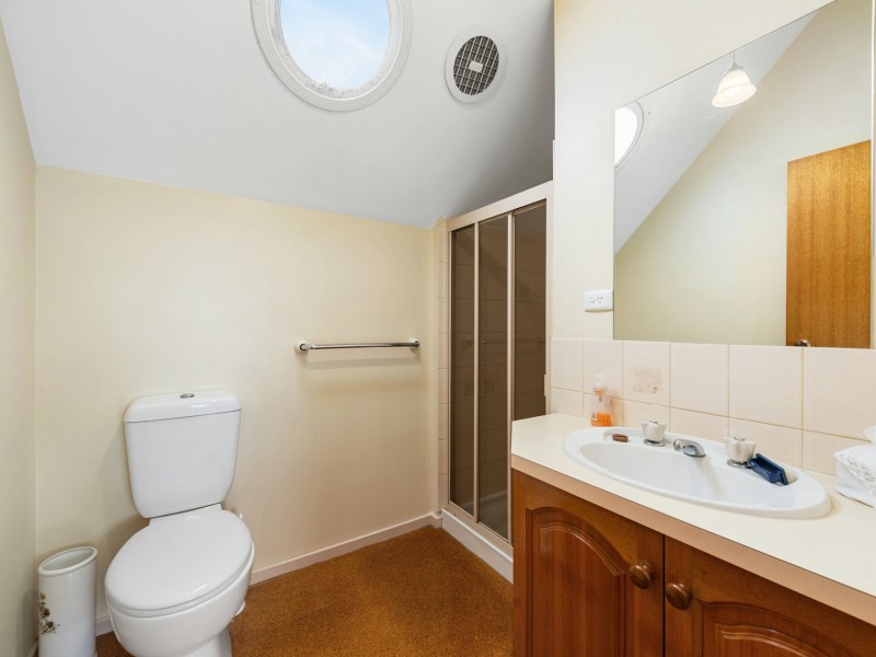 23 Morekana Crescent, Eastwood VIC 3875