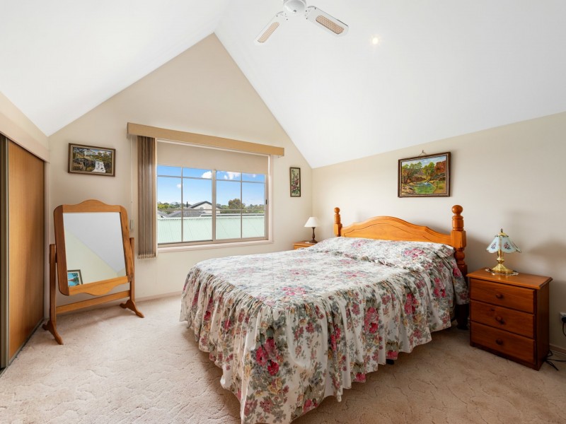 23 Morekana Crescent, Eastwood VIC 3875