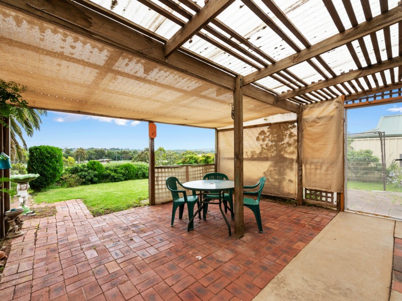 23 Morekana Crescent, Eastwood VIC 3875