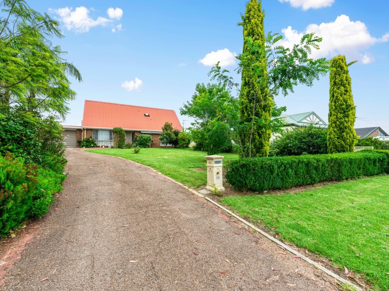 23 Morekana Crescent, Eastwood VIC 3875