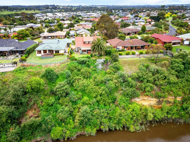 23 Morekana Crescent, Eastwood VIC 3875