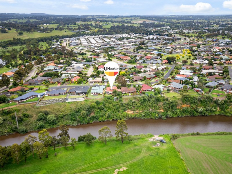 23 Morekana Crescent, Eastwood VIC 3875