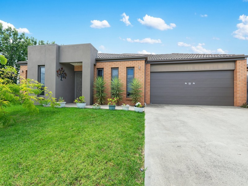 19 Phoebes Way, Eastwood VIC 3875
