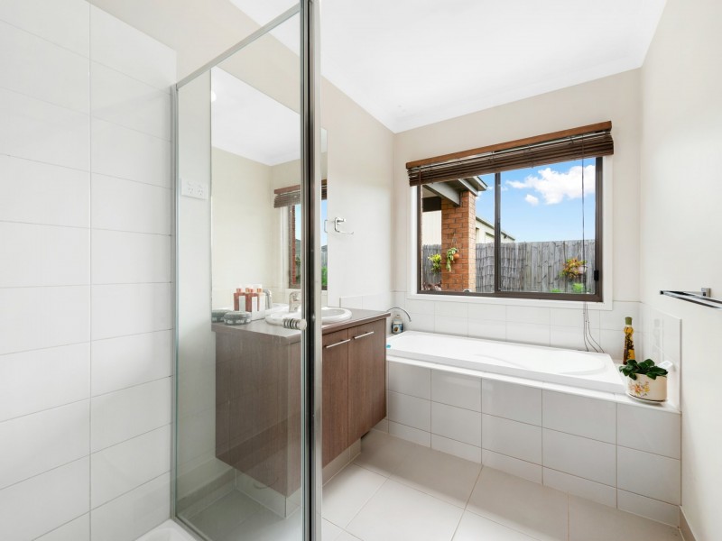 19 Phoebes Way, Eastwood VIC 3875