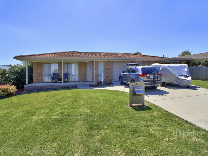 21 Marrah Drive, Wy Yung VIC 3875