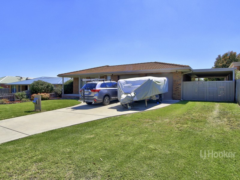 21 Marrah Drive, Wy Yung VIC 3875