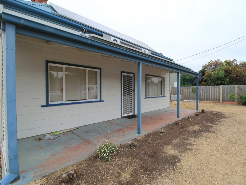 37 MacLeod, Bairnsdale VIC 3875