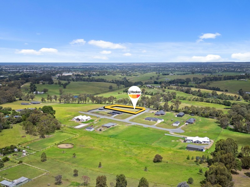 42 Hodges Estate Road, Ellaswood VIC 3875