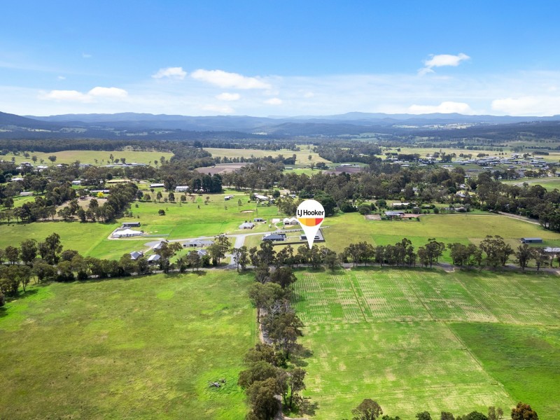 42 Hodges Estate Road, Ellaswood VIC 3875