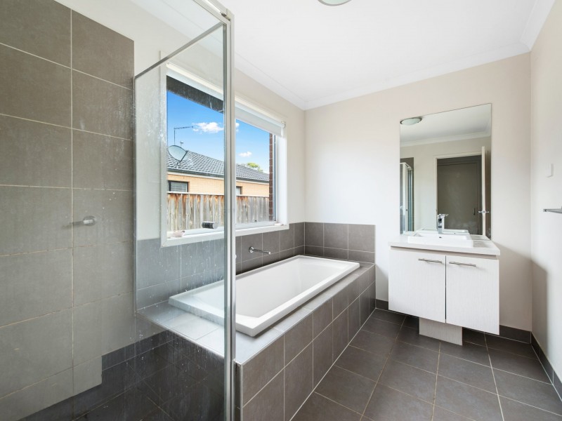 13 Eastcoast Court, East Bairnsdale VIC 3875