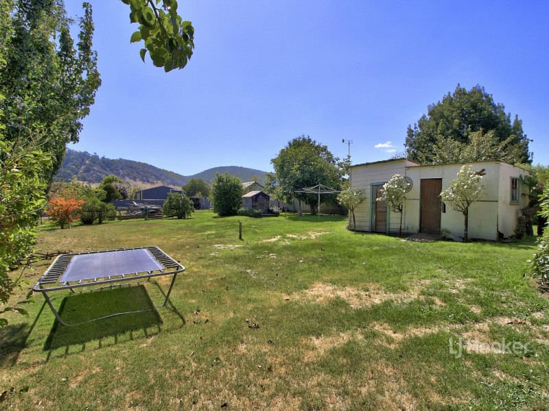 110 Day Avenue, Omeo VIC 3898