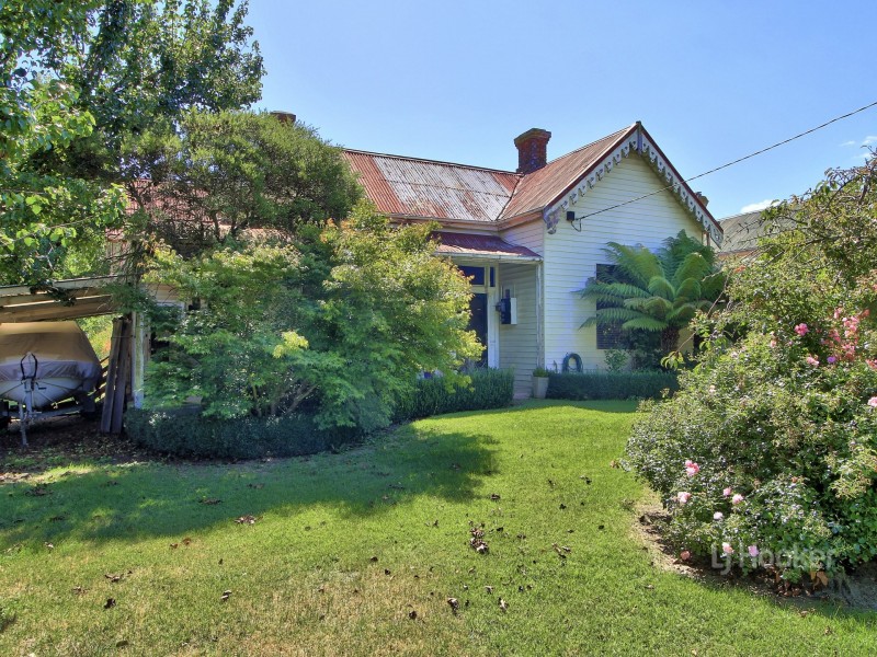 110 Day Avenue, Omeo VIC 3898