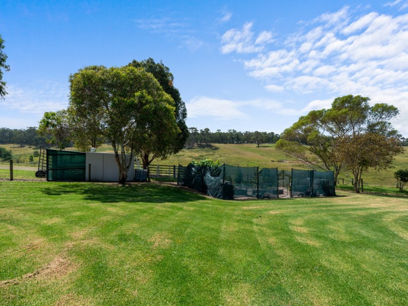 206 Kettles Lane, Johnsonville VIC 3902