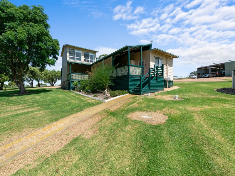 206 Kettles Lane, Johnsonville VIC 3902