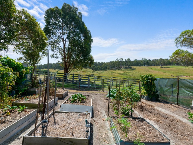 206 Kettles Lane, Johnsonville VIC 3902